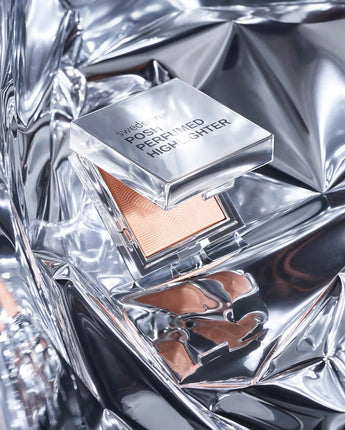 swederm Posh Perfumed Highlighter