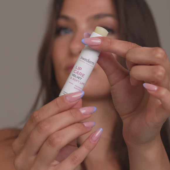 swederm Lip Care nährender und schützender Lippenstift